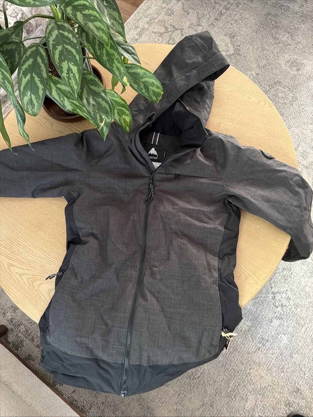 Burton Lelah Jacket Womens Size XS Black Insulated Hood Full Zip Waterproof Snow